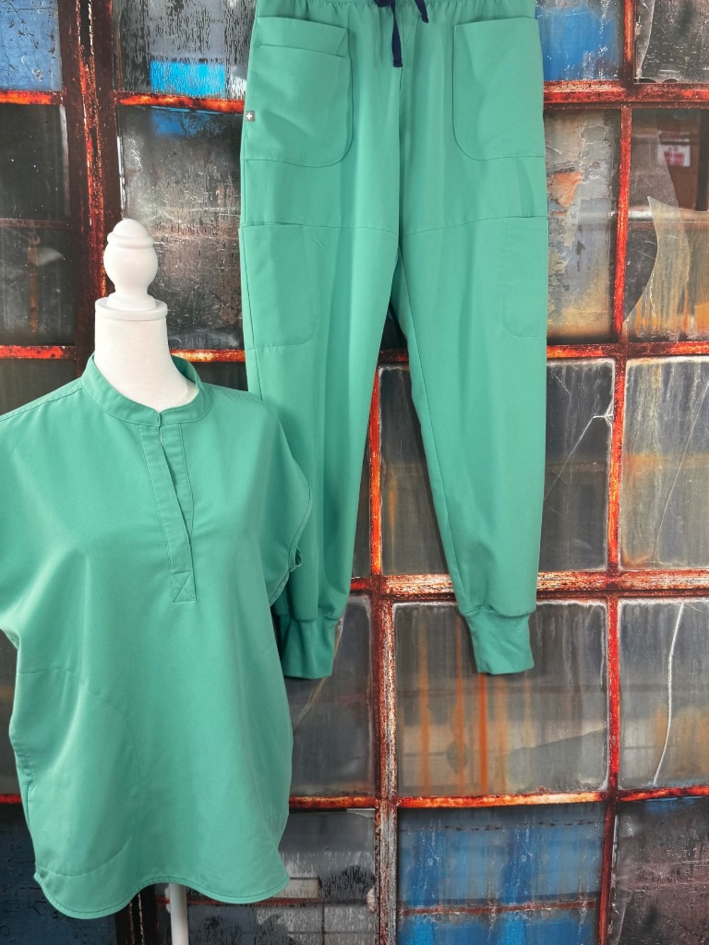 FIGS Surgical Green Scrub Set Rafaela™ Oversized Top + Nepal™ Tall Slim Jogger